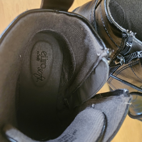 Womens Black Leather Chukka Boots By Sofft Size 8M - Picture 6 of 6